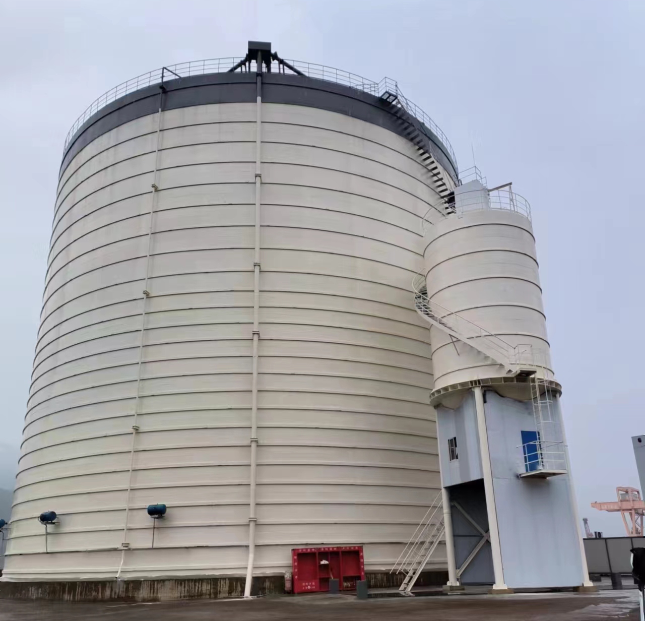 七星10万吨水泥钢板库